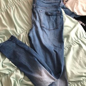 Medium washed jeans